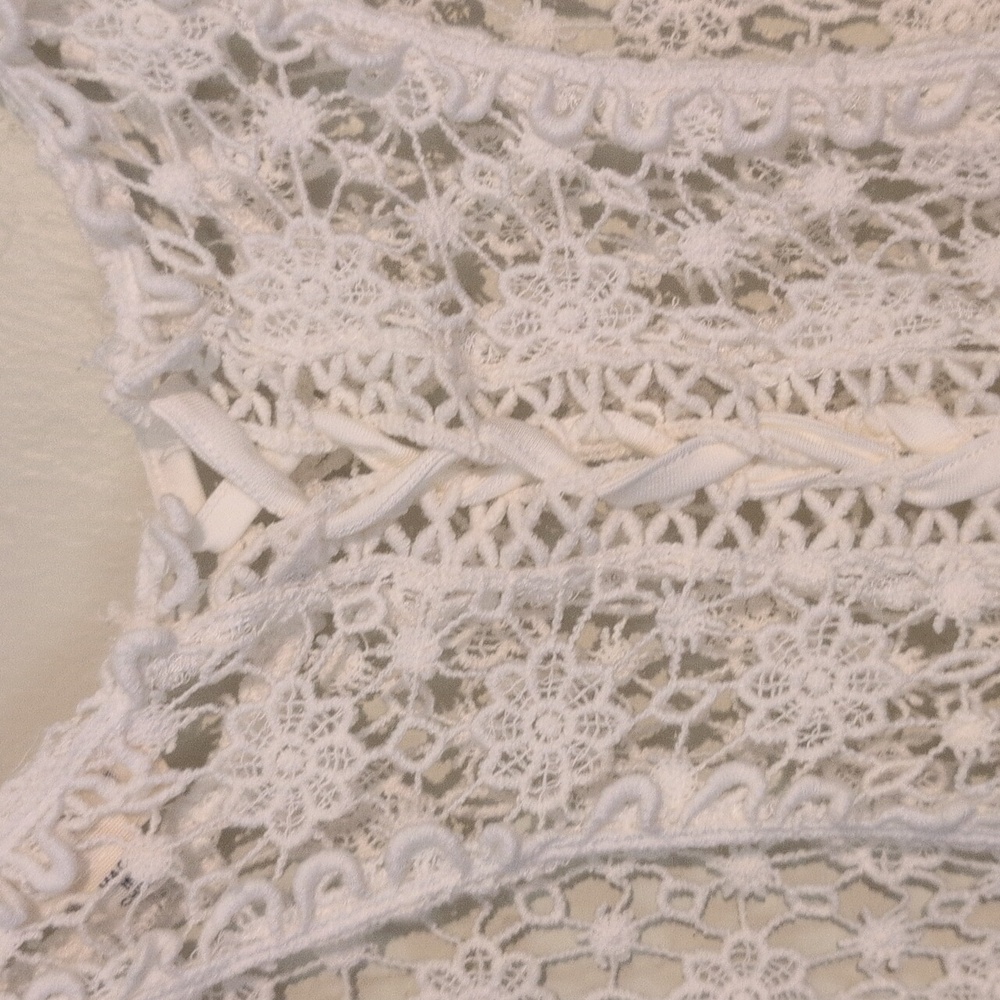 POL Lace and Flow Tank Top - Cream BOGO Blue Tank - Picture 5 of 11